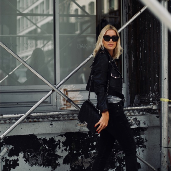 Meet your Posher, Jo - Picture 5 of 5